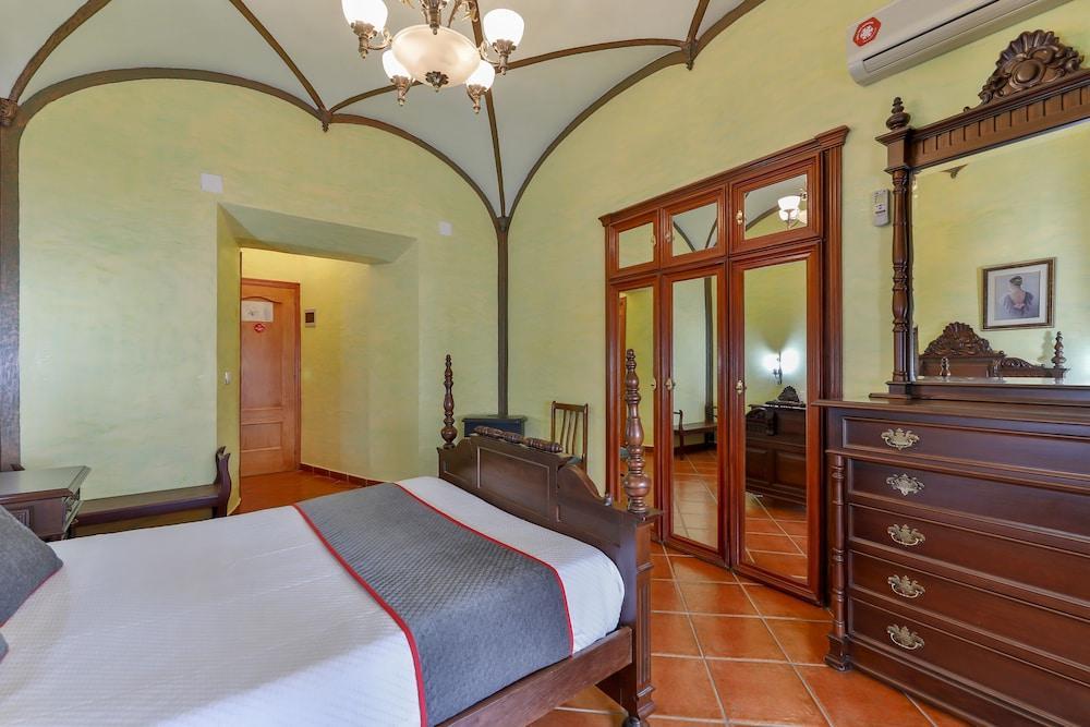 Hotel Las Palmeras By Vivere Stays Zafra Extérieur photo
