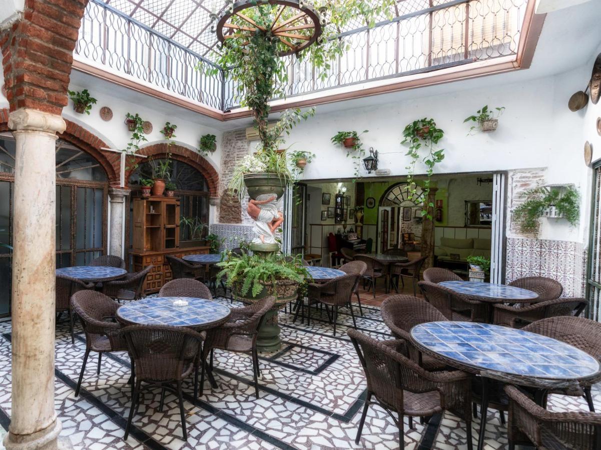 Hotel Las Palmeras By Vivere Stays Zafra Extérieur photo