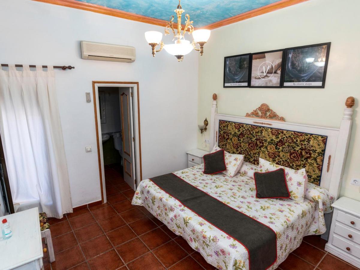 Hotel Las Palmeras By Vivere Stays Zafra Extérieur photo