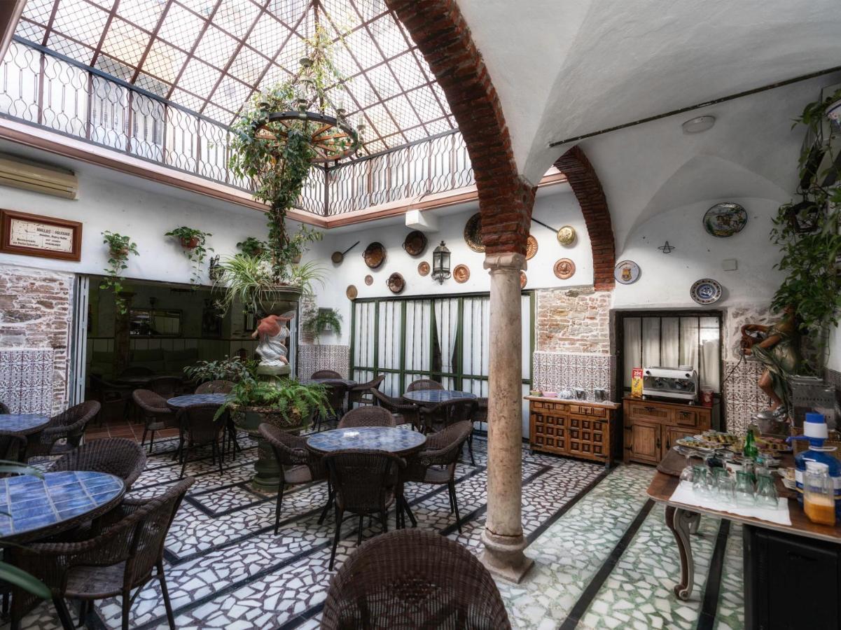 Hotel Las Palmeras By Vivere Stays Zafra Extérieur photo