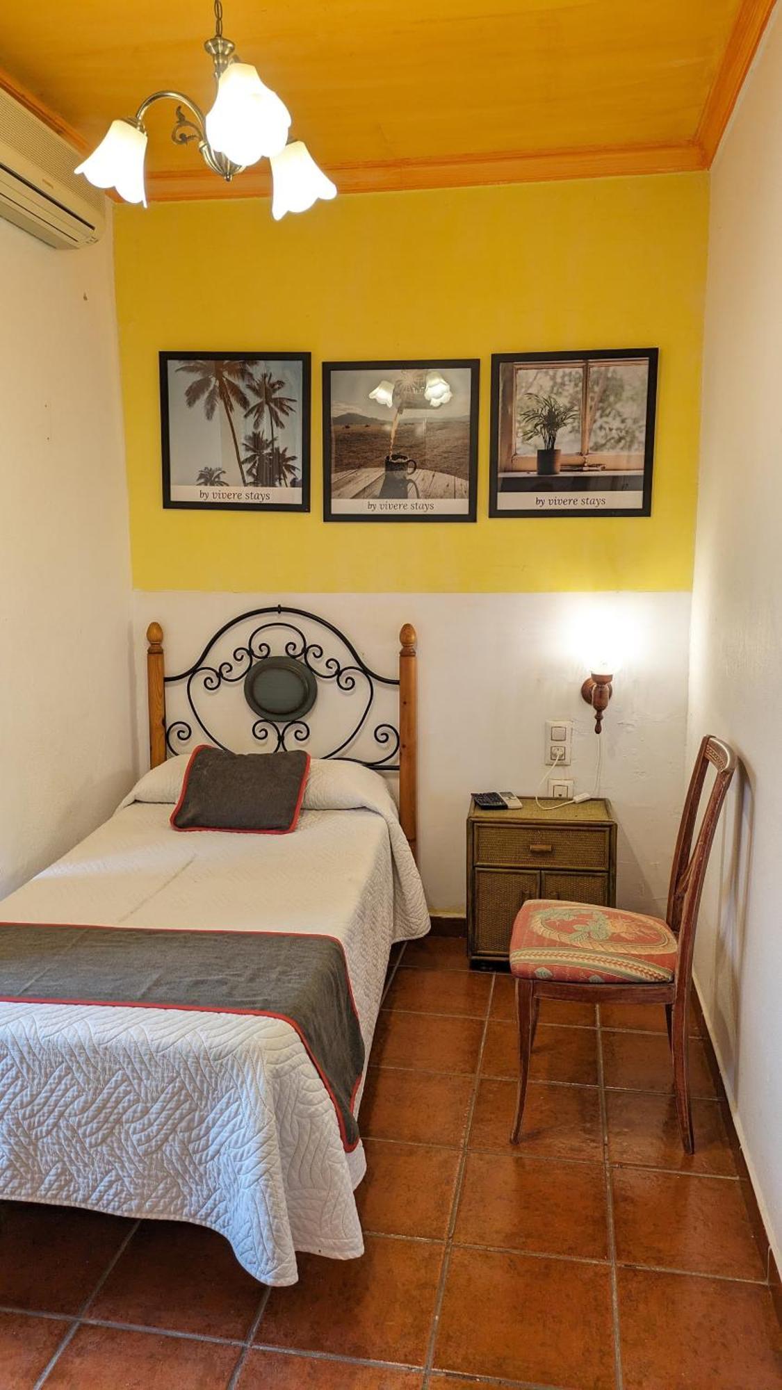 Hotel Las Palmeras By Vivere Stays Zafra Extérieur photo