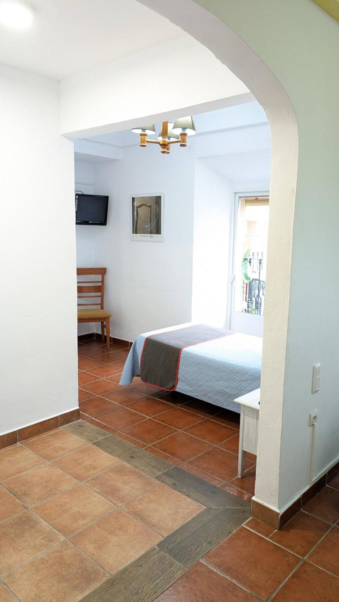 Hotel Las Palmeras By Vivere Stays Zafra Extérieur photo