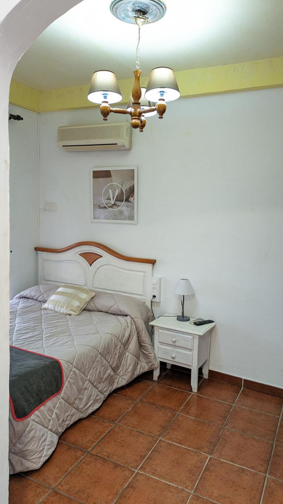 Hotel Las Palmeras By Vivere Stays Zafra Extérieur photo