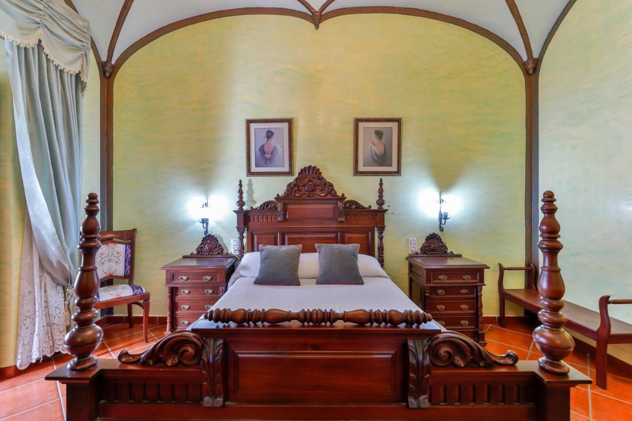 Hotel Las Palmeras By Vivere Stays Zafra Extérieur photo