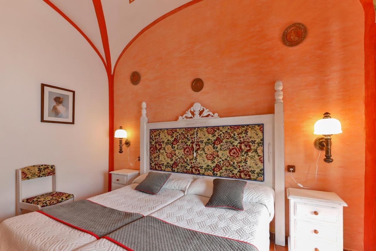 Hotel Las Palmeras By Vivere Stays Zafra Extérieur photo
