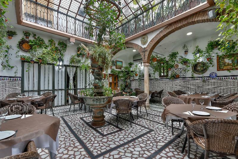 Hotel Las Palmeras By Vivere Stays Zafra Extérieur photo
